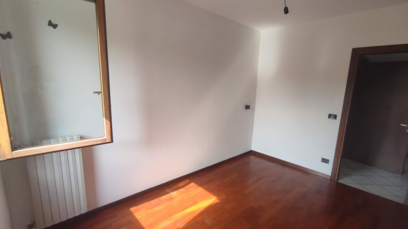 Affittasi : Villa del Conte : in centro (via Aldo Moro 1) comodo a tutti i servizi e circondato d...