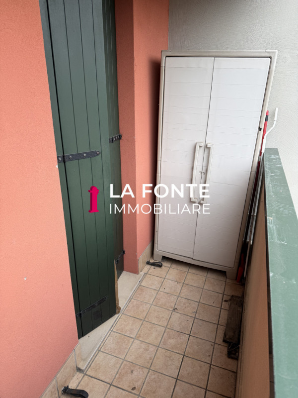 SI RICHIEDONO COPPIE REFERENZIATE.

PER POTER FISSARE UNA VISITA SCRIVERE UNA BREVE VOSTRA PRESEN...