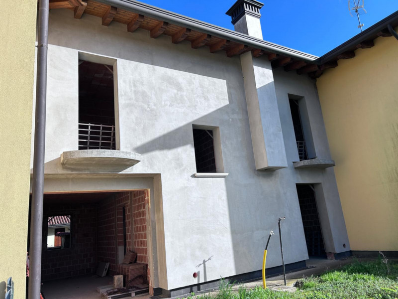 Case, Appartamenti, Ville, Attici, Loft in Vendita a Gruaro