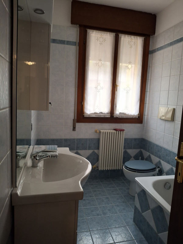 Massanzago: comodo a tutti i servizi disponibile al piano terra mini appartamento. Presenta: sogg...