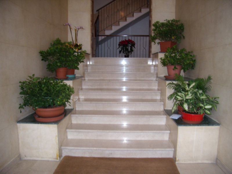 In una bella palazzina, tenuta con cura, in una zona tranquillissima del quartiere di Brusegana è...