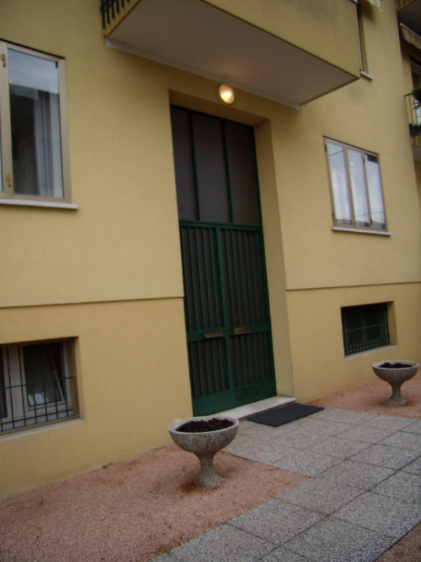 In una bella palazzina, tenuta con cura, in una zona tranquillissima del quartiere di Brusegana è...