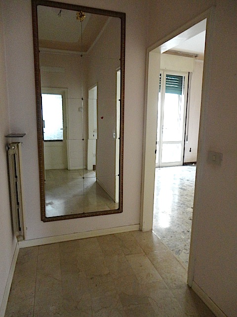 In una palazzina di 4 appartamenti, comodo agli Istituti è disponibile un grazioso appartamento, ...