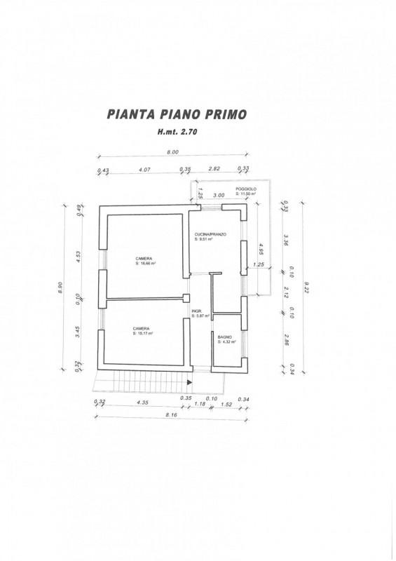 Fabbricato indipendente edificato su poggio naturale con esposizione a sud-est ed è composto da: ...