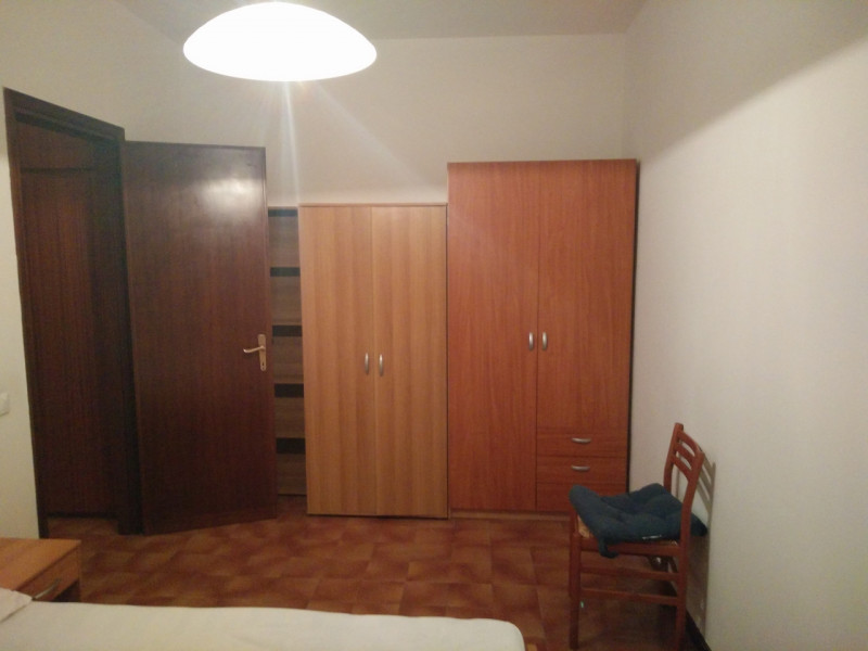 OSPEDALI - VIA CALZA Appartamento in posizione tranquilla vicino allo Iov, comoda anche per parch...