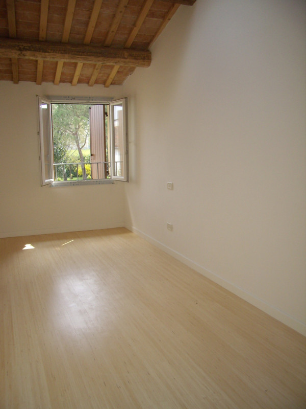 A Montà sarà disponibile dal 1 gennaio, una splendida porzione di casale antico ristrutturata poc...