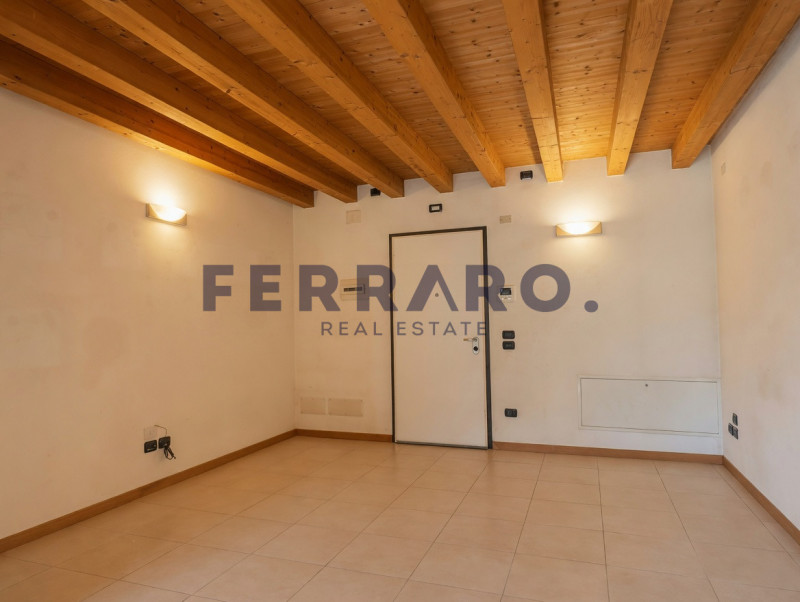 Treviso, zona Castellana – Codice IV6

Proponiamo in vendita elegante appartamento trilocale con ...