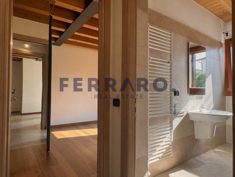 Treviso, zona Castellana – Codice IV6

Proponiamo in vendita elegante appartamento trilocale con ...