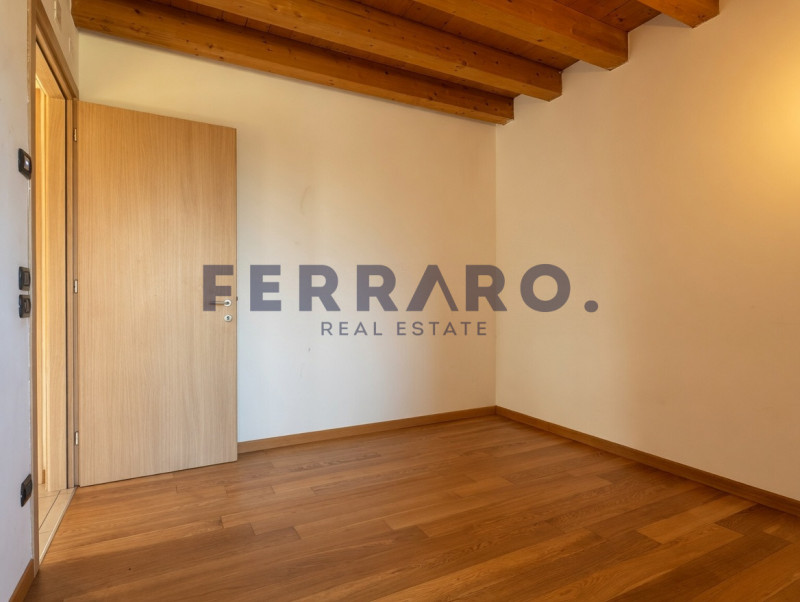 Treviso, zona Castellana – Codice IV6

Proponiamo in vendita elegante appartamento trilocale con ...