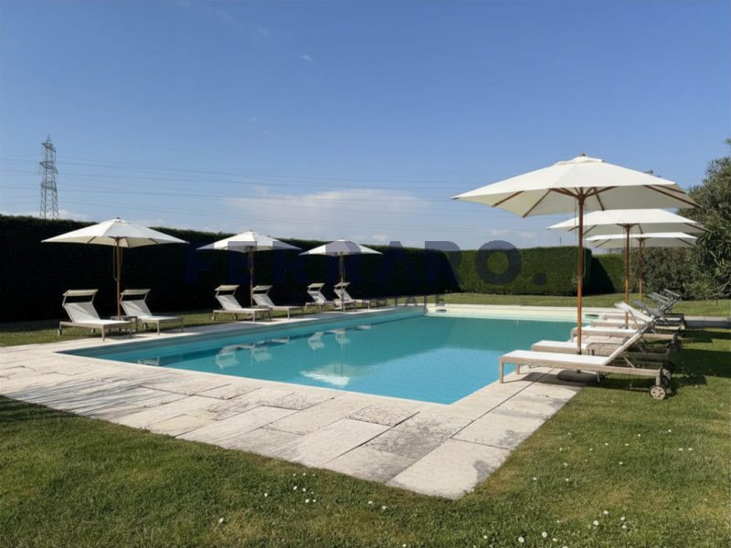 Treviso, zona Castellana – Codice IV6

Proponiamo in vendita elegante appartamento trilocale con ...