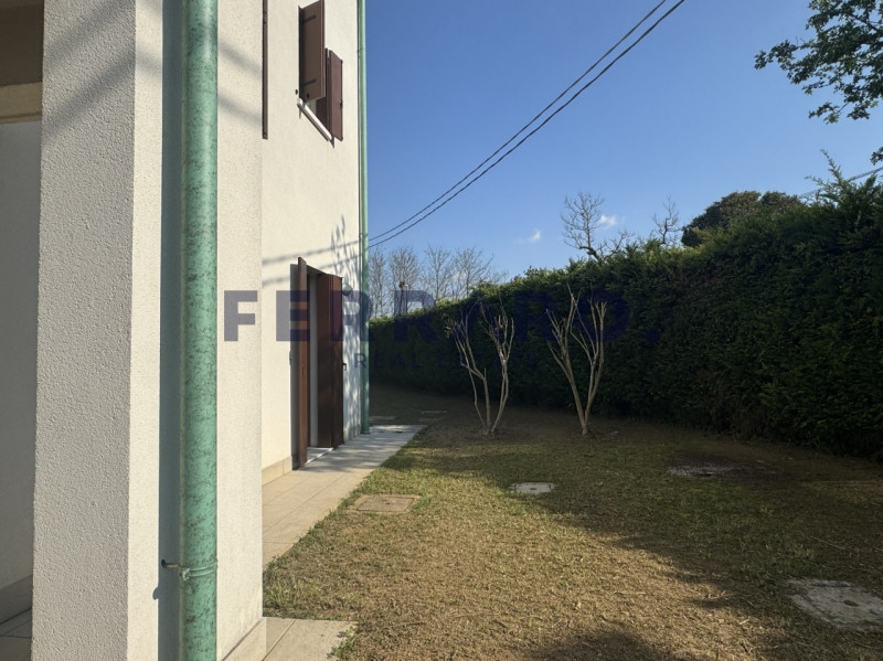 Treviso, zona Castellana – Codice IV6

Proponiamo in vendita elegante appartamento trilocale con ...