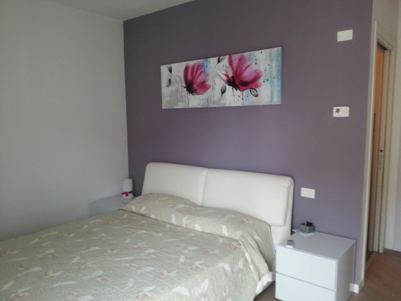 Comodo al centro storico nuovo trilocale composto da: ampia zona giorno con affaccio su un terraz...