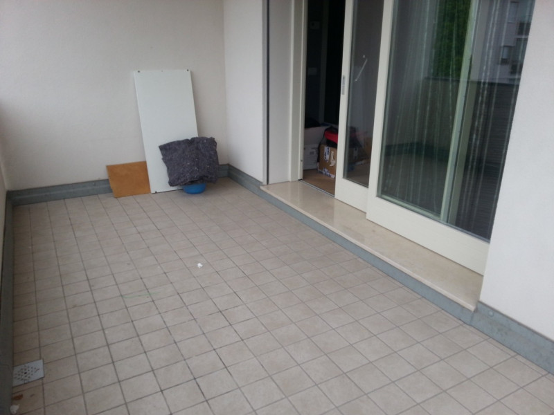 Comodo al centro storico nuovo trilocale composto da: ampia zona giorno con affaccio su un terraz...