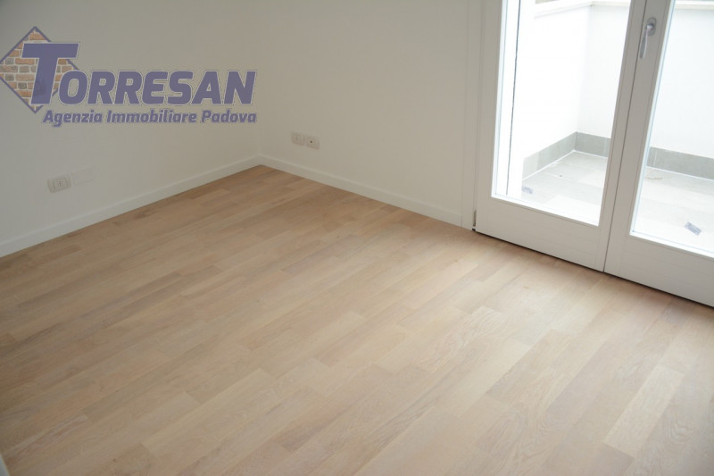 CASA SINGOLA ACCOSTATA
SAN CARLO  PLEBISCITO  fine via Cardinal Callegari, zona verde, comoda all...