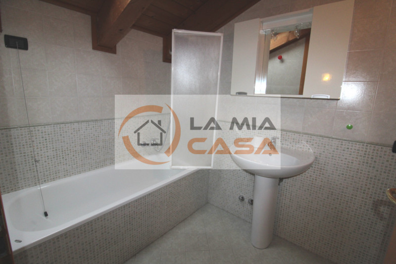 LEGNARO - Appartamento per cinque studenti di recente costruzione, completo di tutti i comfort co...