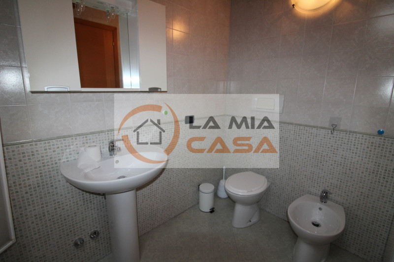 LEGNARO - Appartamento per cinque studenti di recente costruzione, completo di tutti i comfort co...