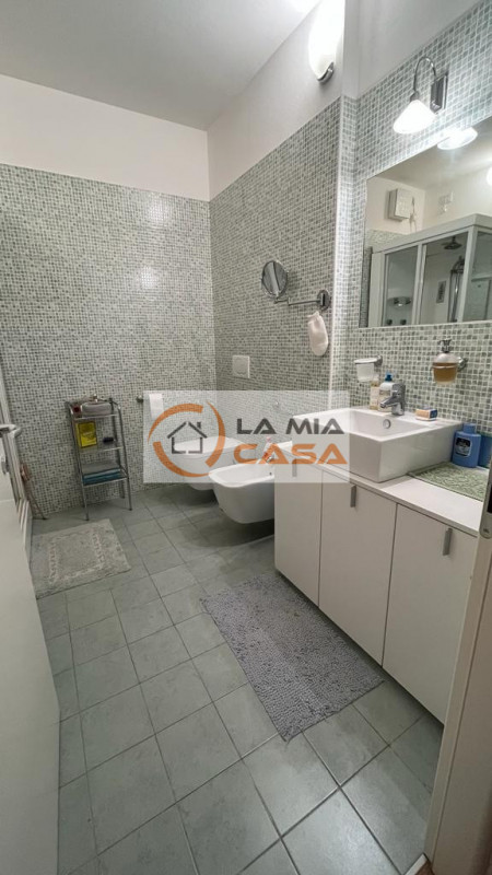 LEGNARO - Recente villa a schiera in posizione comoda a raggiungere l'Università anche a piedi e ...