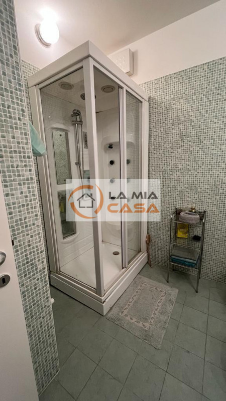 LEGNARO - Recente villa a schiera in posizione comoda a raggiungere l'Università anche a piedi e ...