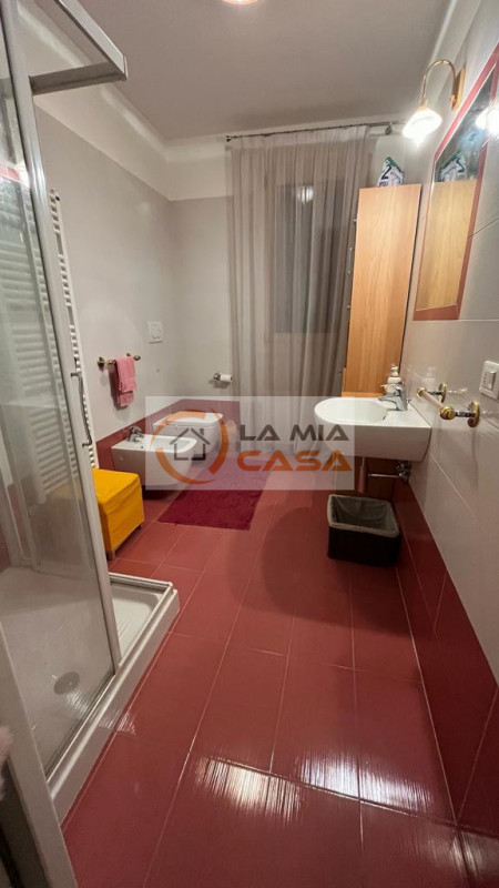 LEGNARO - Recente villa a schiera in posizione comoda a raggiungere l'Università anche a piedi e ...