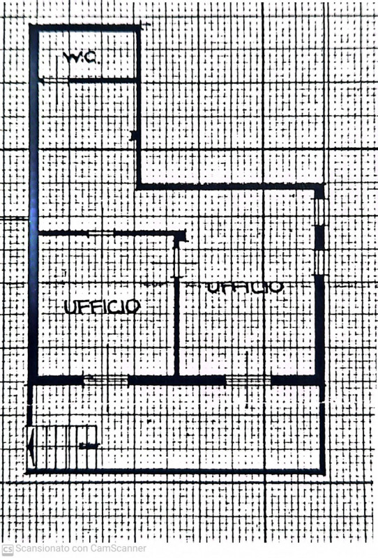 Situato nel comune di Legnaro, questo ufficio di 73 mq si trova nella zona centrale, offrendo una...