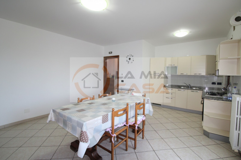 LEGNARO: RICHIESTO CONTRATTO DI LOCAZIONE DI TIPO TRANSITORIO DELLA DURATA MASSIMA DI 18 MESI. 
R...