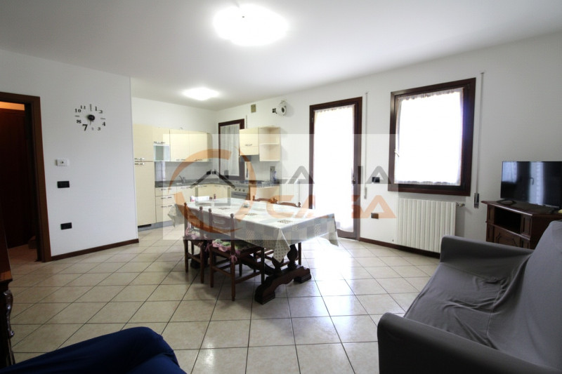 LEGNARO: RICHIESTO CONTRATTO DI LOCAZIONE DI TIPO TRANSITORIO DELLA DURATA MASSIMA DI 18 MESI. 
R...