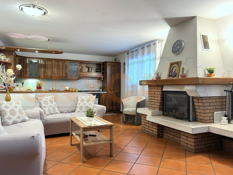 MESTRINO: proponiamo appartamento perfetto per famiglie che cercano un ambiente sereno e comodo a...