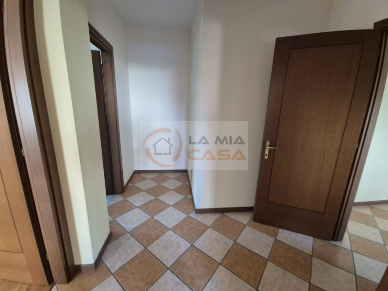 PIOVE DI SACCO - Appartamento ristrutturato completamente nel 2004, sito in piccola palazzina di ...