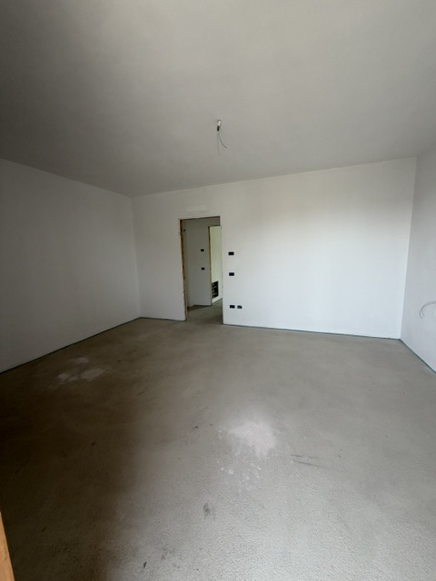 CAMPODARSEGO Frazione ULTIMA BIFAMILIARE.
In centro paese comoda ai servizi, scuole e negozi di p...