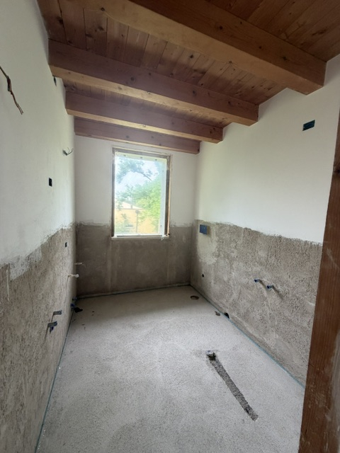 CAMPODARSEGO Frazione ULTIMA BIFAMILIARE.
In centro paese comoda ai servizi, scuole e negozi di p...