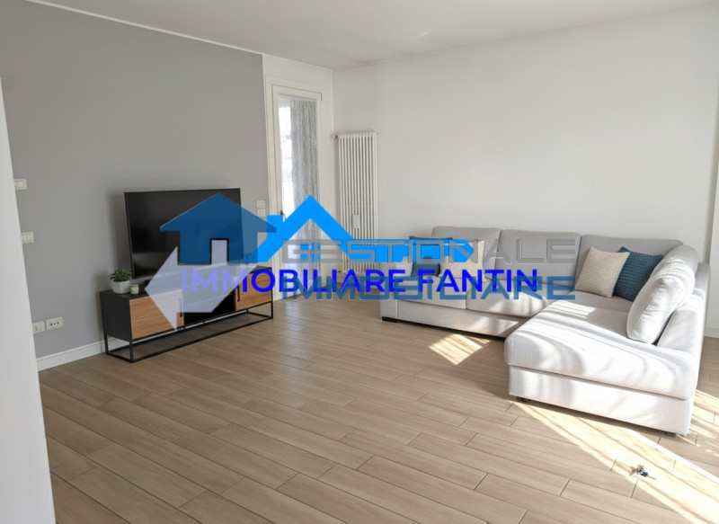 Treviso, San Zeno. Codice RA1. Comodo al centro a piedi, dal quale dista meno di 600mt e alla sta...