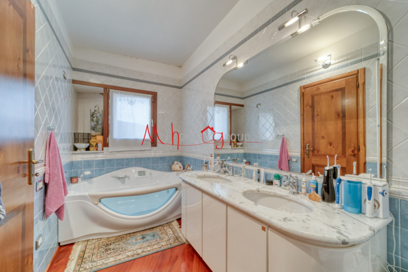 PADOVA ZONA PALTANA (Rif. V320-P) - In posizione centralissima, comoda a tutti i servizi, proponi...