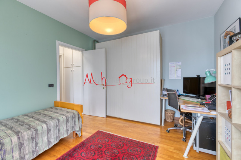 PADOVA ZONA MANDRIA - In zona interna e tranquilla, luminoso appartamento in piccolo condominio d...