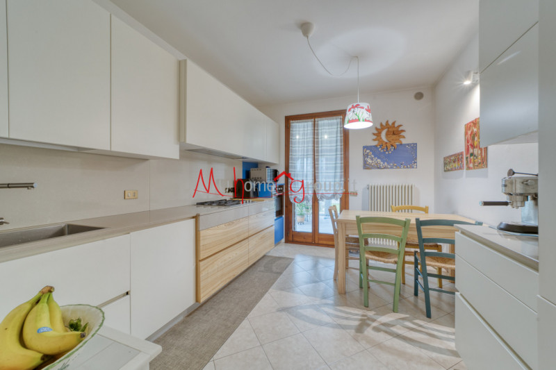 PADOVA ZONA VOLTABRUSEGANA - (Rif. V261P) - Proponiamo in vendita casa a schiera di testa, dispos...