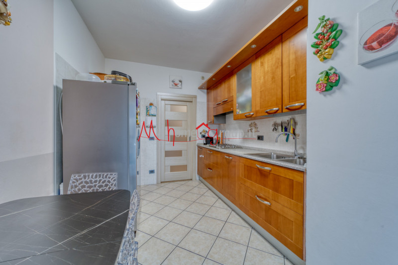 PADOVA ZONA MANDRIA: Appartamento ristrutturato con garage in zona servita

In contesto tranquill...