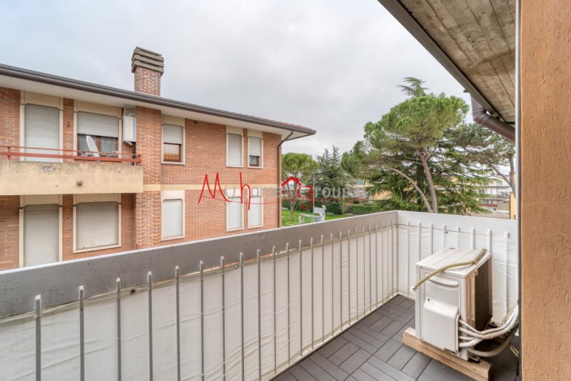 PADOVA ZONA MANDRIA: Appartamento ristrutturato con garage in zona servita

In contesto tranquill...