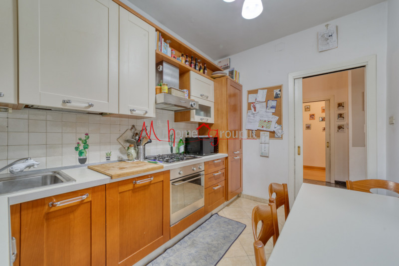 PADOVA ZONA PALTANA (Rif. A195P) - In una zona tranquilla e ben servita di Padova, proponiamo in ...