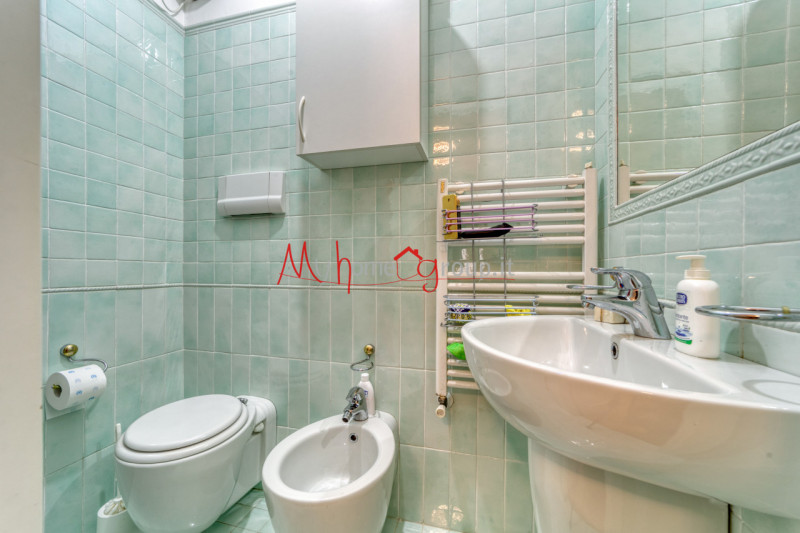 PADOVA ZONA PALTANA (Rif. A195P) - In una zona tranquilla e ben servita di Padova, proponiamo in ...