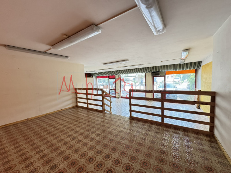 PADOVA ZONA PALTANA - In zona ad alto traffico pedonale e veicolare, proponiamo negozio di grande...