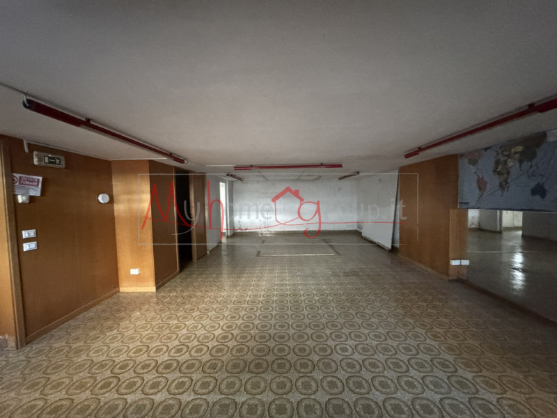 PADOVA ZONA PALTANA - In zona ad alto traffico pedonale e veicolare, proponiamo negozio di grande...