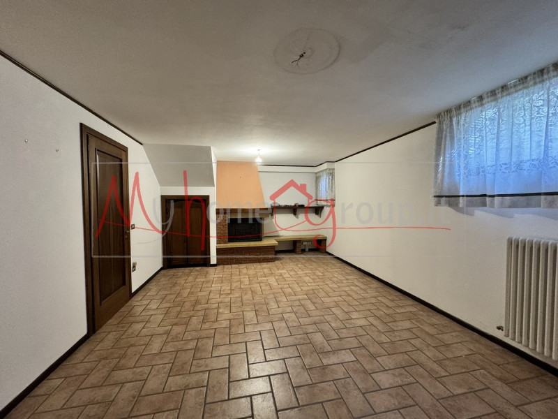 PADOVA ZONA MANDRIA - In zona interna e tranquilla, lontana da traffico e rumore, proponiamo casa...