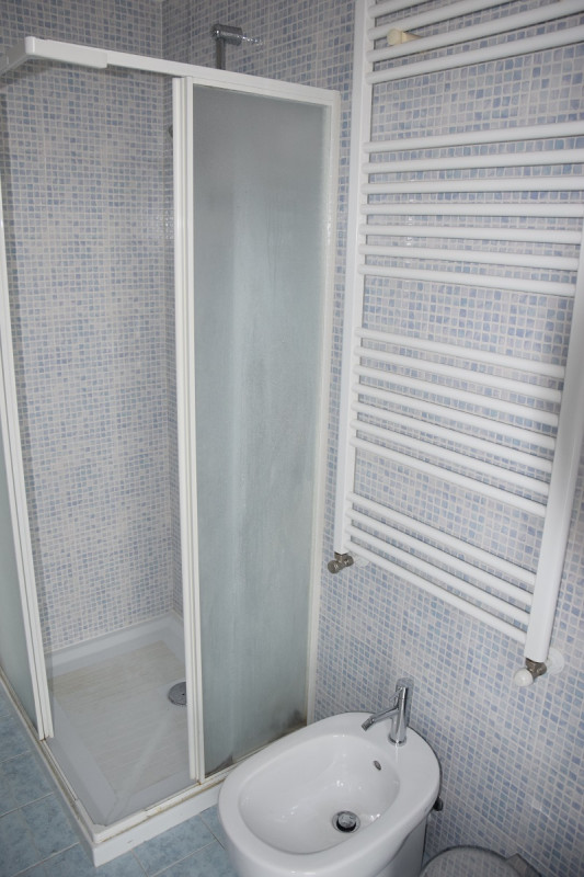 CAMPODORO posizione centralissima, recente complesso del 2008, 
BILOCALE ARREDATO  secondo ultimo...