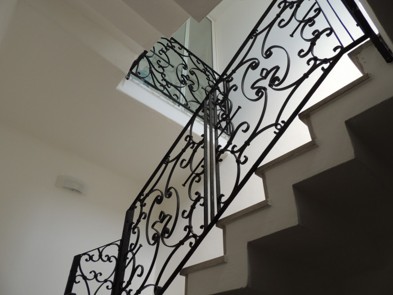 CHIESANUOVA: Appartamento ristrutturato a nuovo e completamente arredato, con ingresso indipenden...