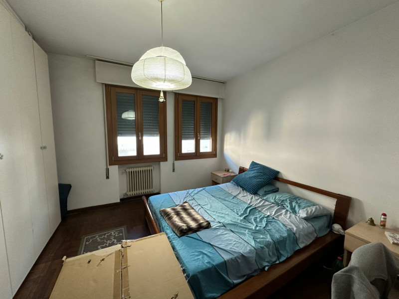 CHIESANUOVA: Stanza singola per studenti/lavoratori in appartamento condiviso al secondo piano. S...