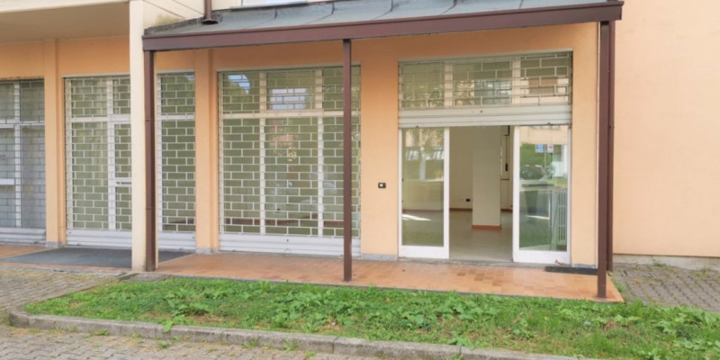 Monza Affitto Negozio
