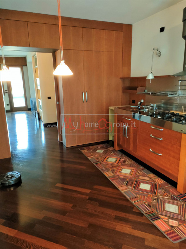 TENCAROLA - (Rif.A098-s) - In posizione centrale a Tencarola, nel comune di Selvazzano Dentro, pr...