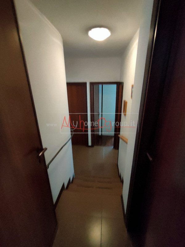 TENCAROLA - (Rif.A150-S) - Appartamento quadrilocale in bifamiliare con ingresso indipendente, si...