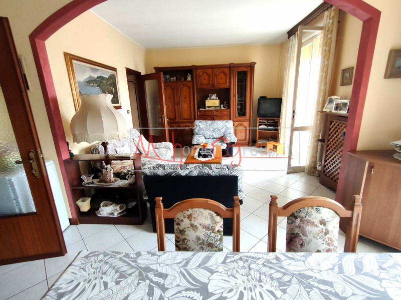 TENCAROLA - (Rif.A149-s) - Ampio e luminoso appartamento quadrilocale. Questo immobile si trova a...