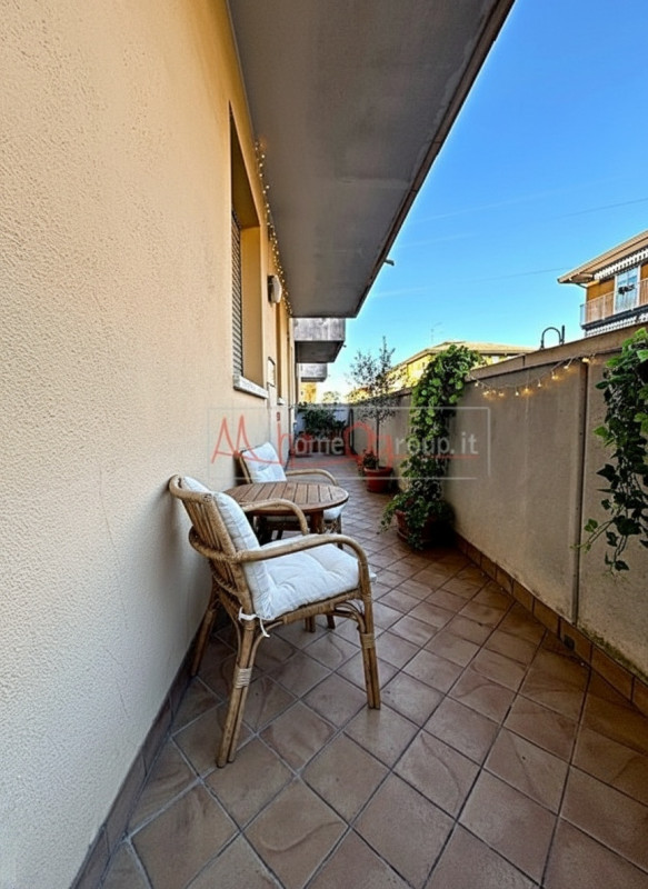 TENCAROLA - (Rif.A019-s) - In posizione centralissima nel quartiere di Tencarola,  proponiamo in ...