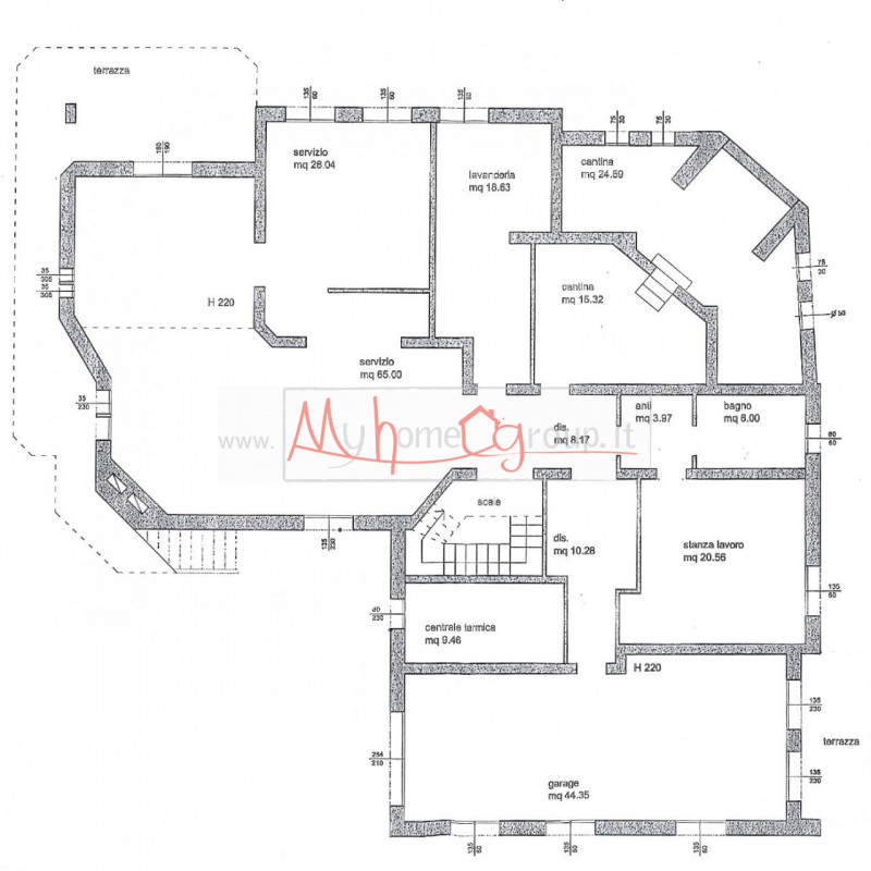 SELVAZZANO - (Rif. V645-S) -  Circondata da un parco di circa 9.000 mq, che garantisce una privac...